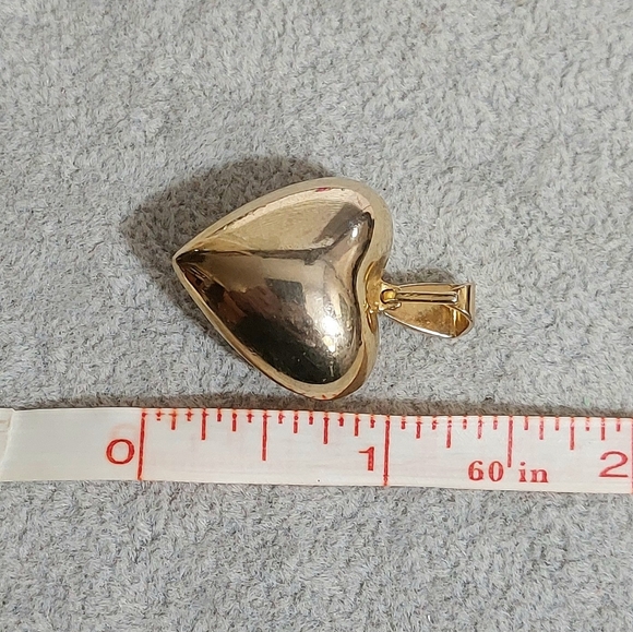 Vintage gold puffy heart pendant - Picture 2 of 4
